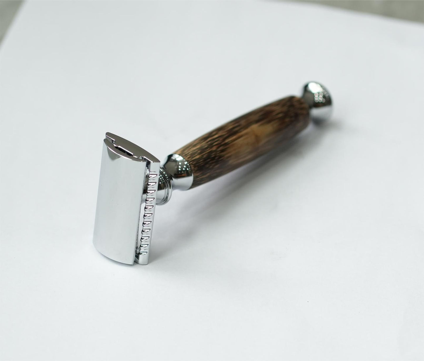 Eco-friendly Bamboo D.E. Safety Razor FSR225